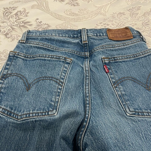 Levi’s pants - Picture 7 of 8